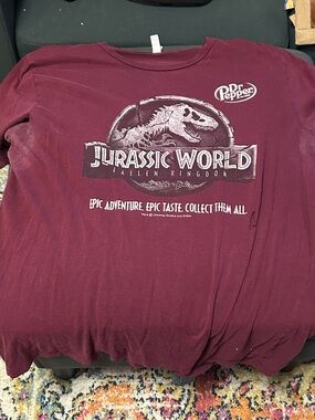 Jurassic World Fallen Kingdom Graphic Tee - Maroon